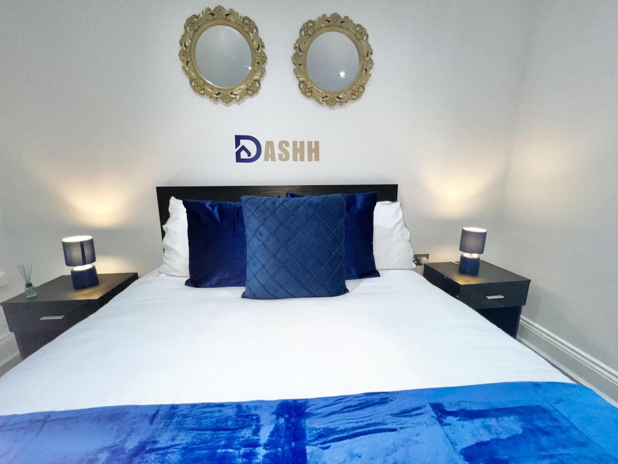 Charming 3-Bed Flat In Shepherds Bush - Sleeps 9 London Exterior photo